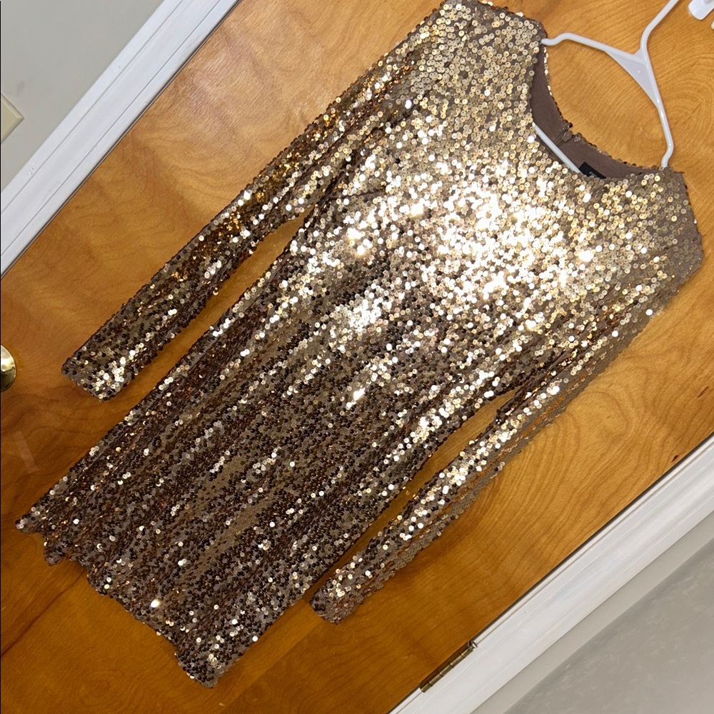 French Connection Gold Sequin Dress 🔥
